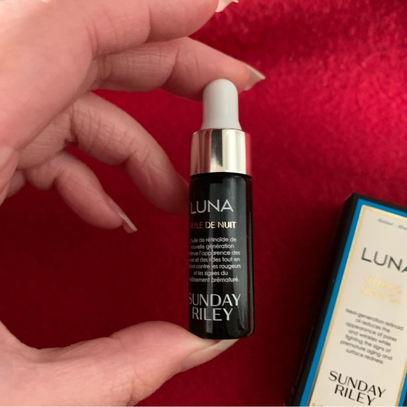 Sunday Riley Luna Sleeping Night Oil Travel Size - Picture 7 of 12